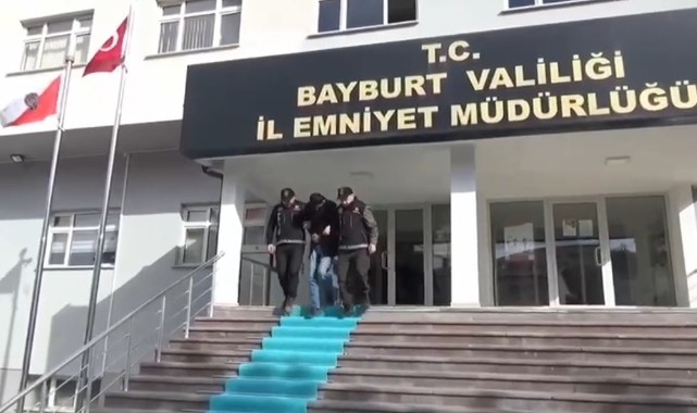 Uyuşturucu ticaretinden 5 kişi tutuklandı