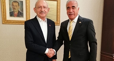 Aydınlık istifa iddialarına fotoğrafla cevap verdi!