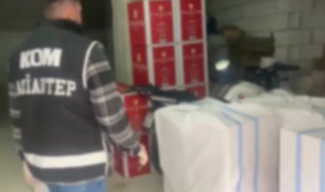 Baskında çuvallar dolusu makaron ele geçirildi