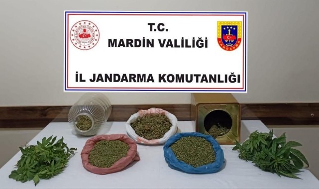 Bir şahsın evinde yapılan aramada uyuşturucu ele geçirildi