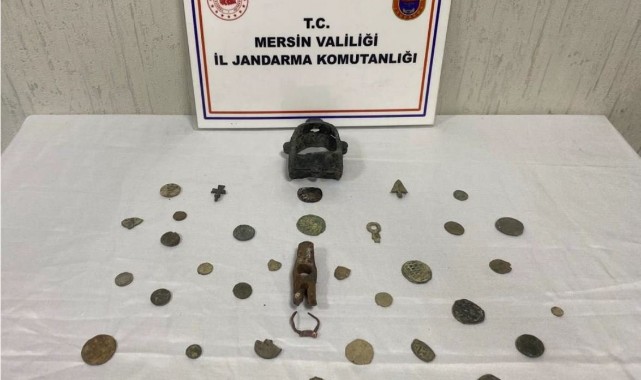  Roma ve Bizans dönemine ait 40 sikke ele geçirildi