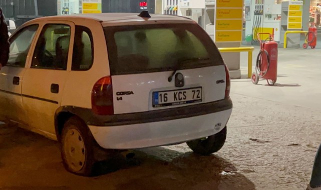 Seyir halindeki araca silahlı saldırı