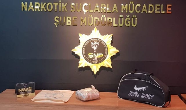 Urfa’da yolcu valizinde esrar çıktı! 2 gözaltı