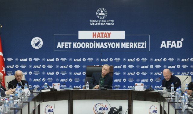 Cumhurbaşkanı Erdoğan, Hatay'da kanaat önderleri ve STK temsilcileri ile bir araya geldi