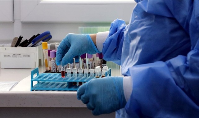 Depremde yakınlarını kaybeden, kimlik tespiti için kan örneği vermeli
