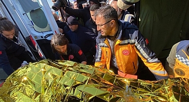 Depremin 296. saatinde inanılmaz kurtuluş
