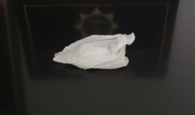Durdurulan otomobilde uyuşturucu ele geçti: 3 gözaltı