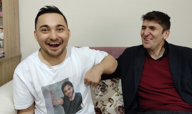 Engelli genç, İsmail YK ile tanışacağı günü iple çekiyor