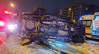 İki aracın karıştığı feci kaza! 1’i ağır 2 yaralı