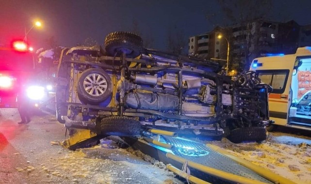 İki aracın karıştığı feci kaza! 1’i ağır 2 yaralı