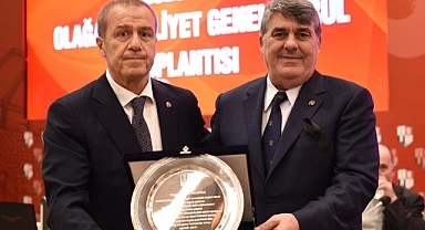 Şanlıurfalı iş adamına plaket