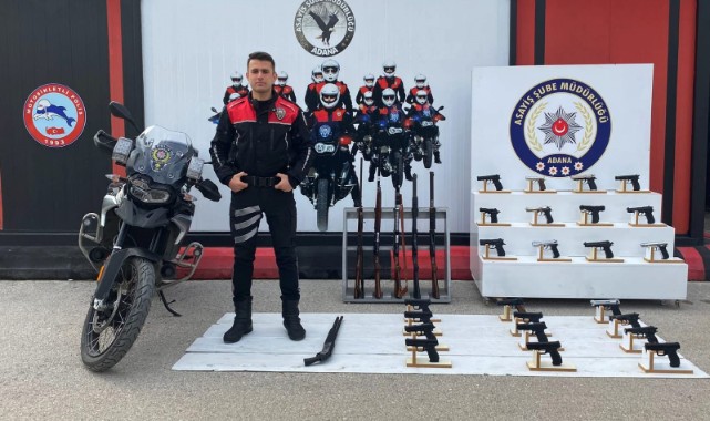  104 ruhsatsız  silah ele geçirildi