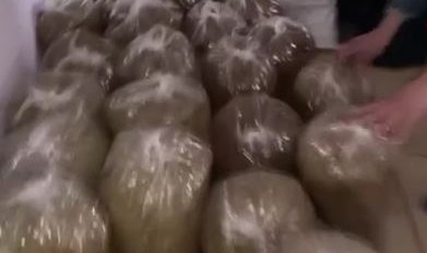 Çok sayıda kaçak makaron ve sigara ele geçirildi