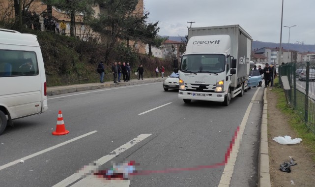  Kamyonetin çarptığı yaşlı adam ağır yaralandı