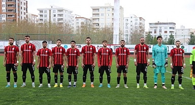 Karaköprü Belediyespor sahasında puan kaybetti