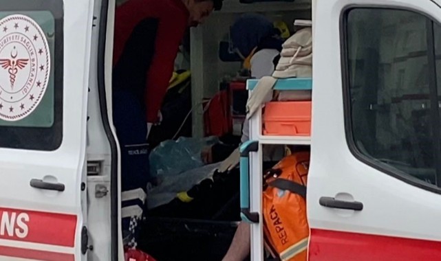 Öğrenciler arasında bıçaklı kavga: 1’i ağır 4 yaralı