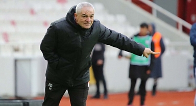 Rıza Çalımbay rekor kırdı!