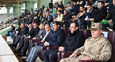 Şanlıurfaspor taraftarı stadı doldurdu! Canbeyli teşekkür etti
