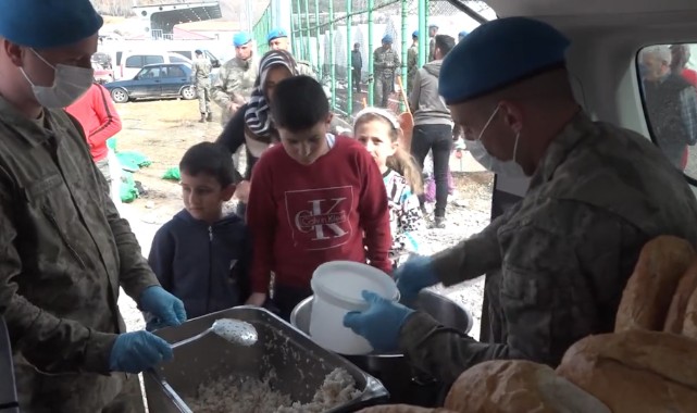 Teröristlerin korkulu rüyası komandolar yüzleri güldürüyor