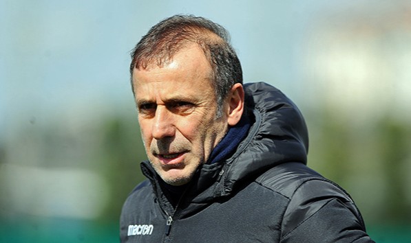  Trabzonspor'da Abdullah Avcı istifa etti