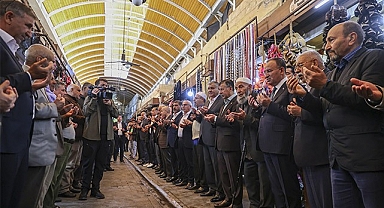 Bakan Bozdağ, Şanlıurfa'da geleneksel duaya katıldı