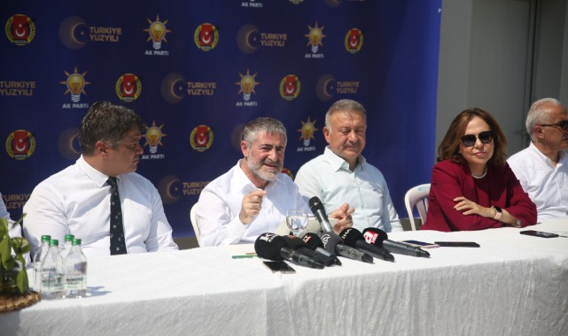 Bakan Nebati Mersin'de gazetecilere konuştu!