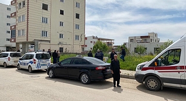 Bayram günü boş arazide erkek cesedi bulundu