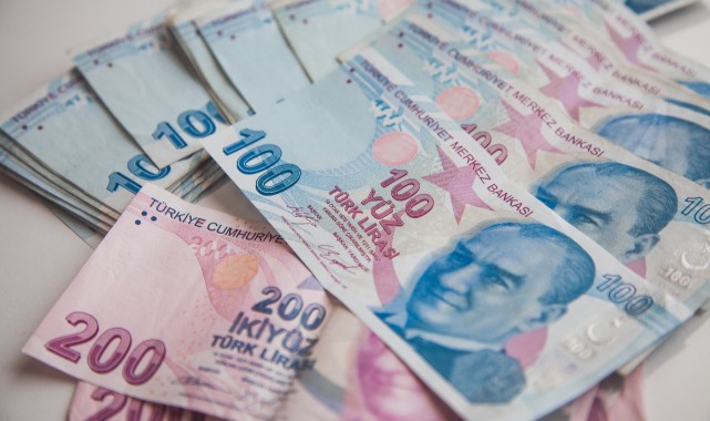 Bütçe Mart ayında büyük açık verdi