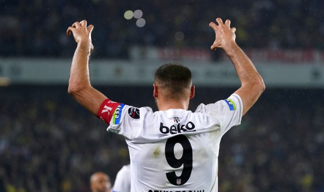 Cenk Tosun, Galatasaray’a karşı seri peşinde