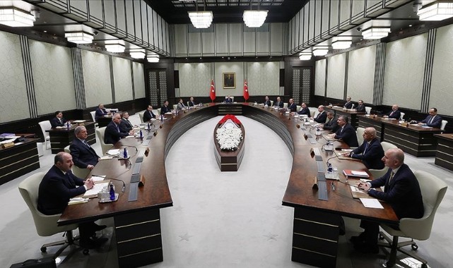 Cumhurbaşkanlığı Kabinesi'nin 16 üyesi milletvekili adayı