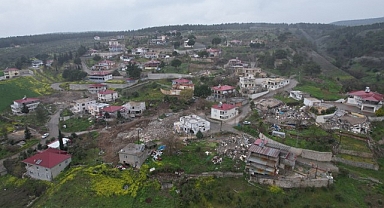 Depremin vurduğu köyde 17 kişi öldü