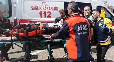 Siirt’te iki araç çarpıştı: 8 yaralı