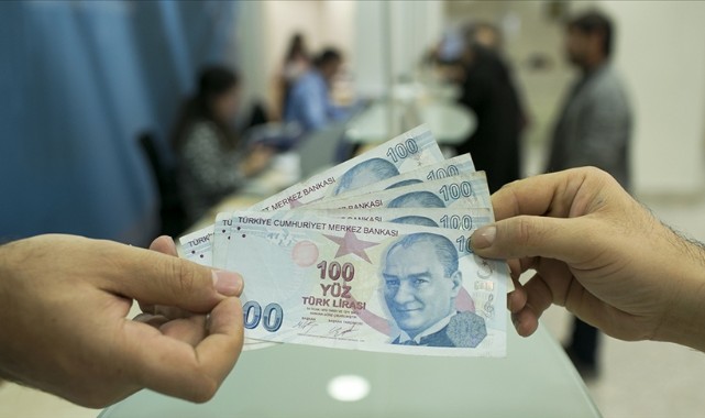 Yaşlı ve engellilerin aylıkları hesaplara yatırıldı