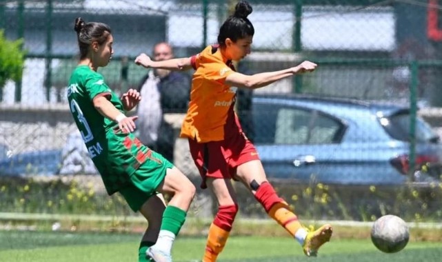 Amedspor Kadın Futbol Takımı play-off’a veda etti