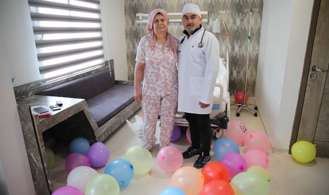  Azmi ve kararlılığıyla bağırsak kanserini yendi