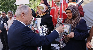 DSP'den Diyarbakır annelerine ziyaret