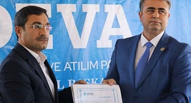 Deva Partisi Şanlıurfa'da çil yavrusu gibi dağılıyor!