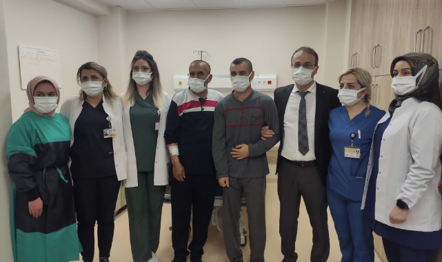  Fedakar oğul karaciğeriyle babasına umut oldu
