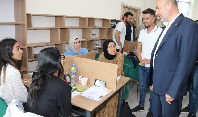 Öğrenciler sordu Aksoy cevapladı