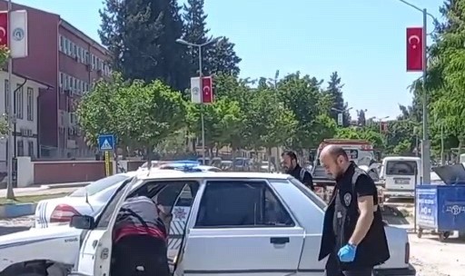  Polislerin kovaladığı şahıslar yakayı ele verdi!