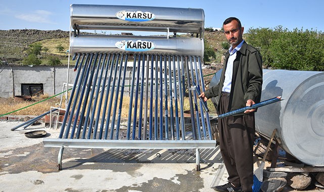 Şanlıurfa'da dolu tarlalara, araçlara ve enerjilere zarar verdi