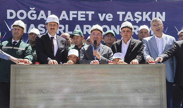 Şanlıurfa'da selde yürütülecek projeleri Bakan Bozdağ başlattı