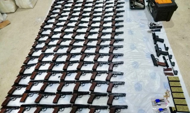 Yasa dışı silah ticareti operasyonu; 4 tutuklama