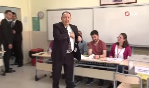 YSK Başkanı Ahmet Yener'den pusula uyarısı!