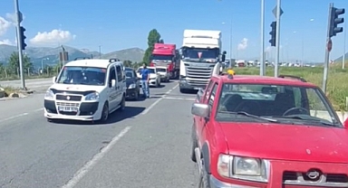 Bomba olduğunu söyleyen alkollü sürücü ekipleri alarma geçirdi