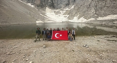  Efsanelere konu olan Ali Gölü’nde ezan sesi yankılandı