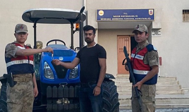 İki ay önce çalınan traktör sahibine teslim edildi