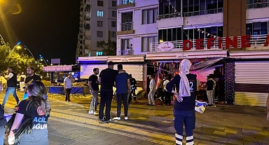 Kontrolden çıkan 2 otomobil markete daldı: 1 ölü, 5 yaralı