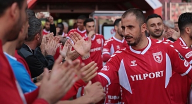 Şampiyon Samsunspor sahaya iniyor