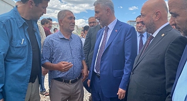 Ticaret Bakanı Bolat depremzedelerle bir araya geldi
